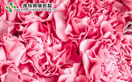 额头出现白斑是怎么回事?白癜风危害有哪些?